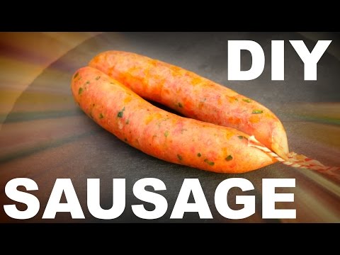 SMOKED TEXAS BBQ SAUSAGE - How To Make Sausage - Jalapeño &amp; Cheddar