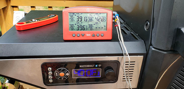 Thermoworks Signals on the Masterbuilt Gravity 560