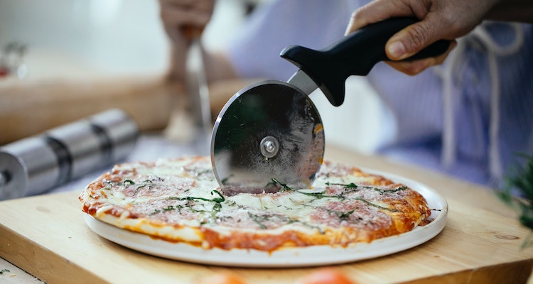 How to Use Pizza Cutter Wheel: Master the Art of Perfect Pizza Slicing