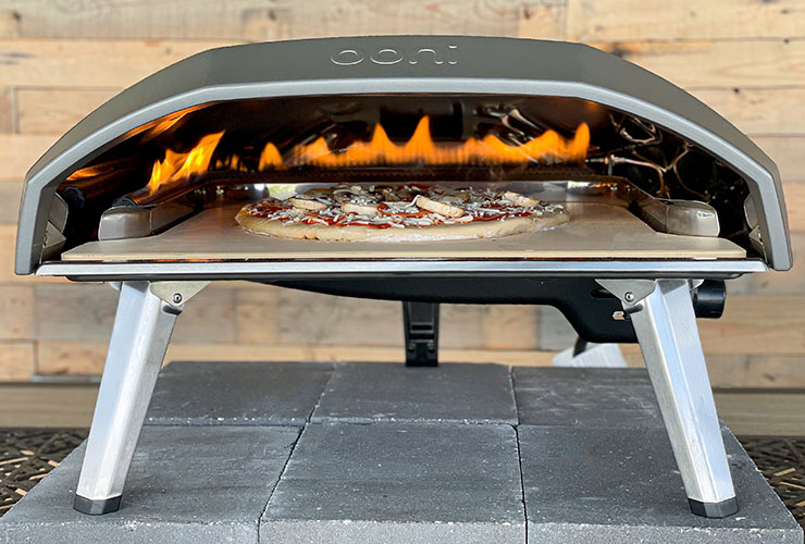 Ooni Koda 16 outdoor pizza oven
