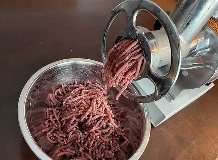 grinding brisket with meat! your maker grinder