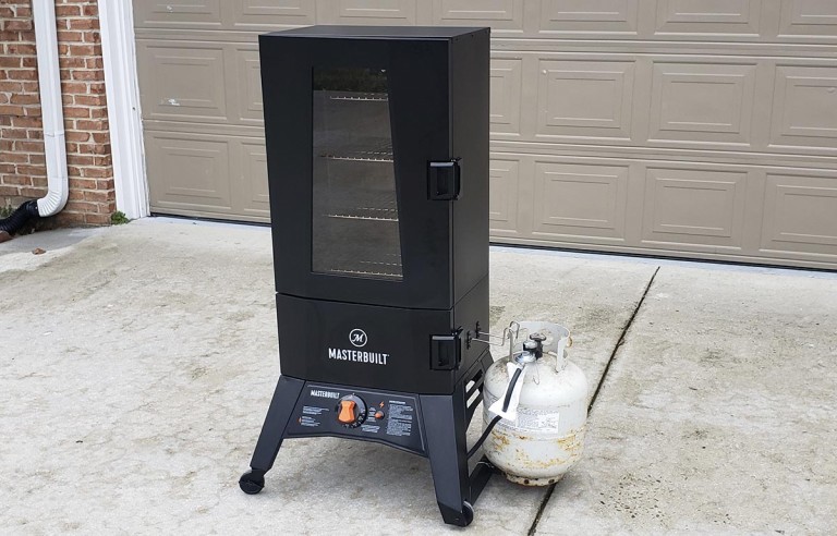 Masterbuilt MPS 340/G ThermoTemp Propane Smoker Review