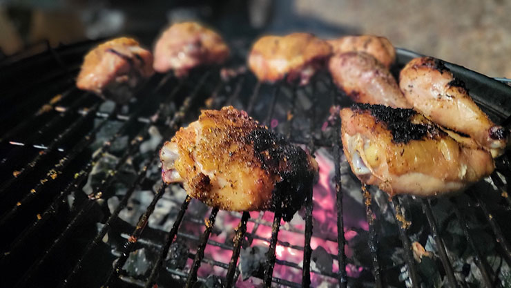 chicken grilling on weber jumbo joe