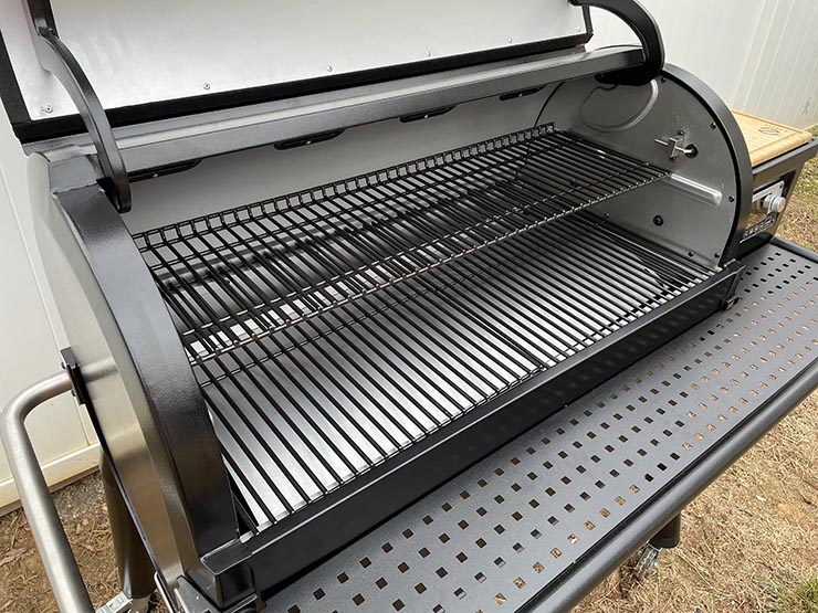a close up view of the Z Grills 11002B pellet grill cooking chamber