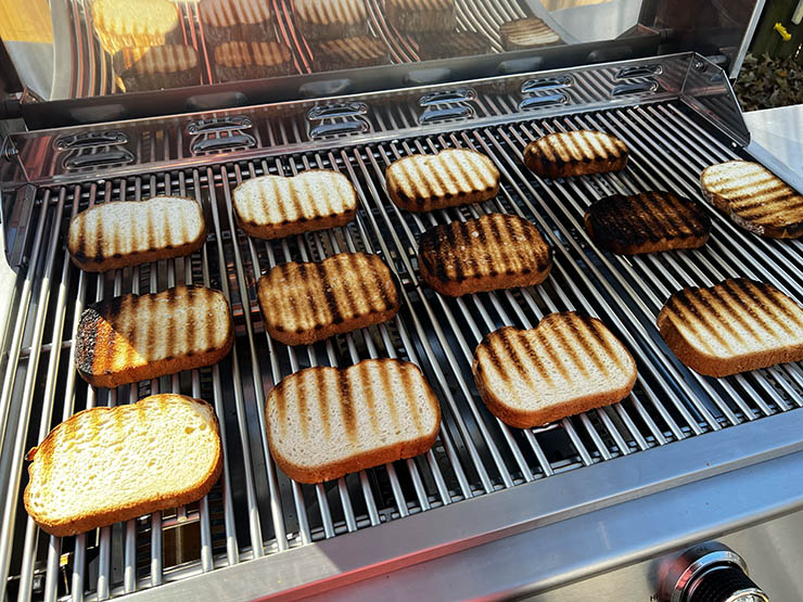 Toasted bread on Grilla Grills Primate grill