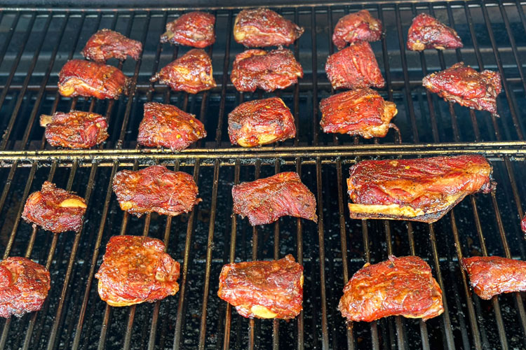 cooked rib tips in grill
