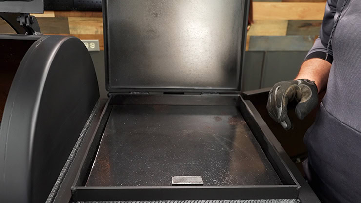 Lone Star Offset Smoker griddle
